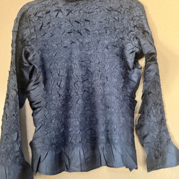 Top - Picture 2 of 5